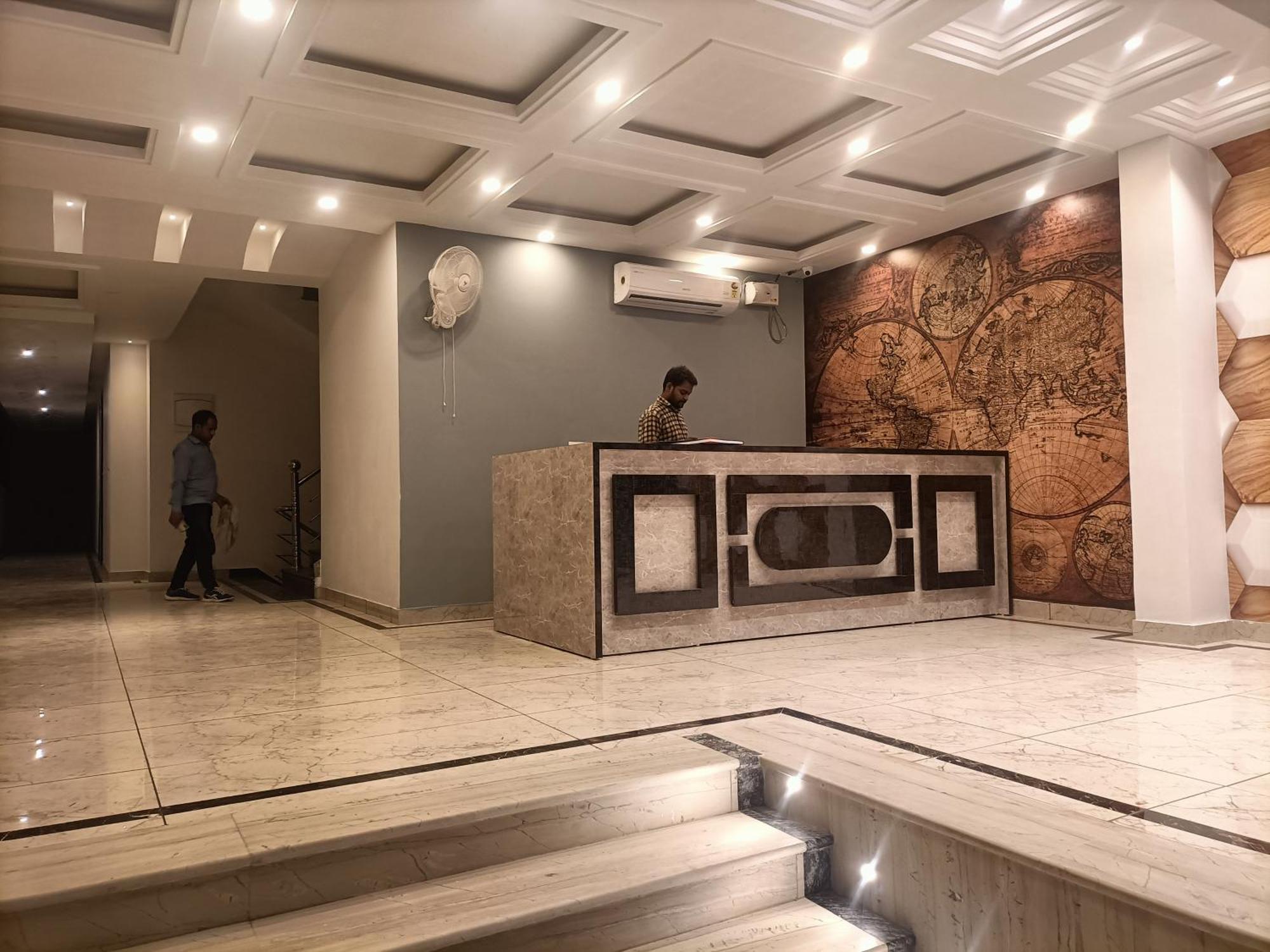 Hotel Vista Premium Tark A Family Hotel Near Igi Airport Delhi Neu-Delhi Exterior foto